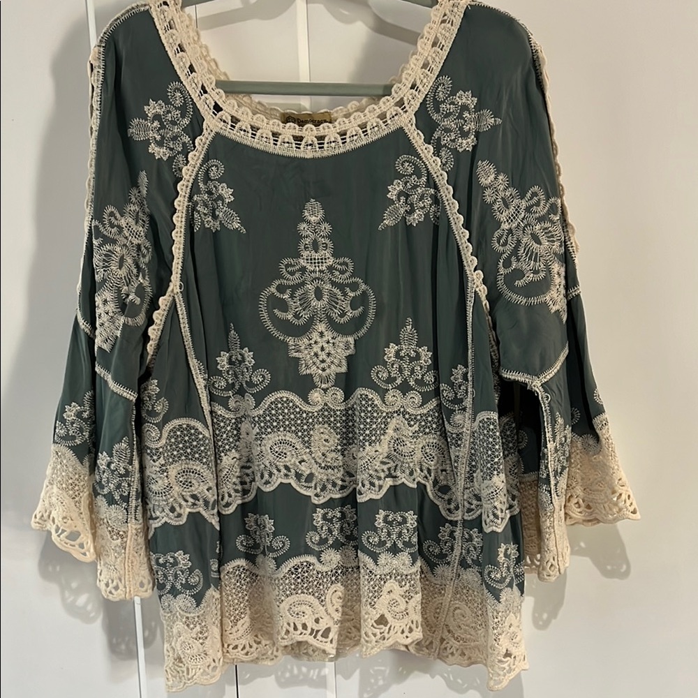 Democracy Large Sage Green Lace Embellished 3/4 Sleeve Blouse